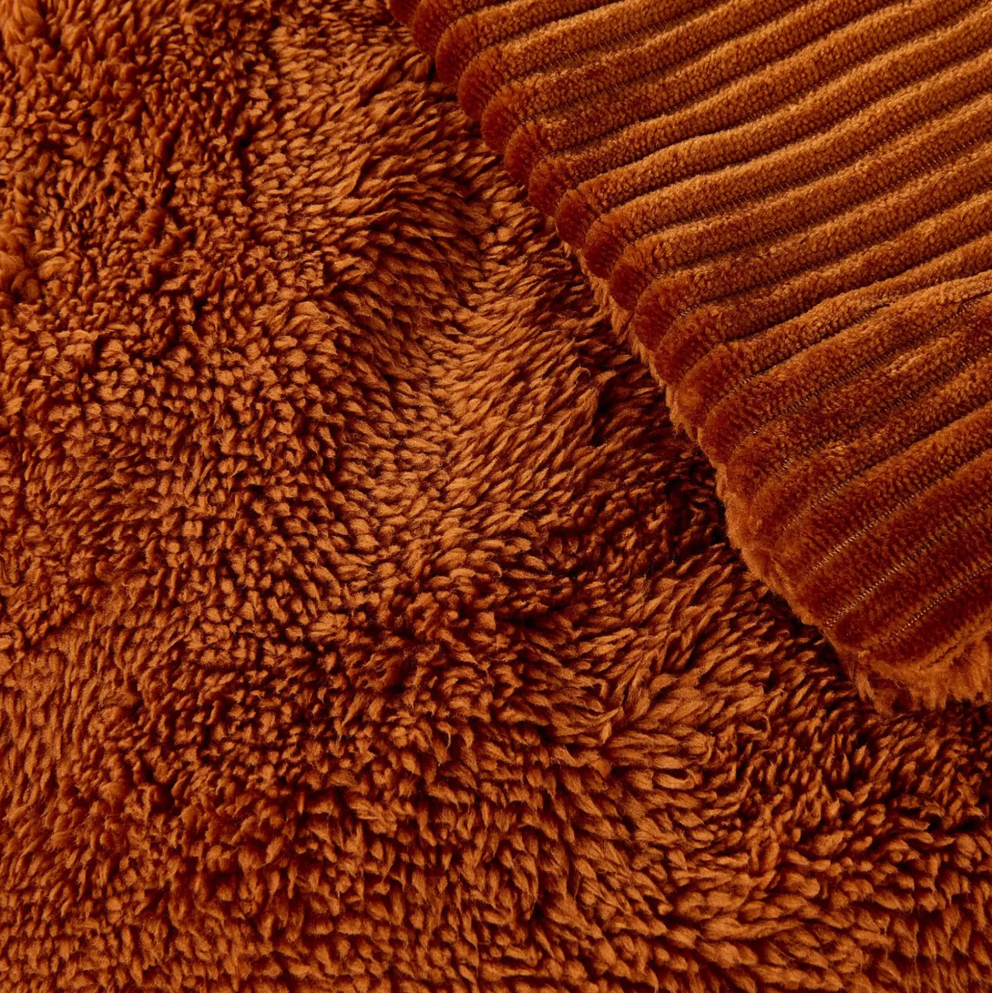 Agnes Manta Marron