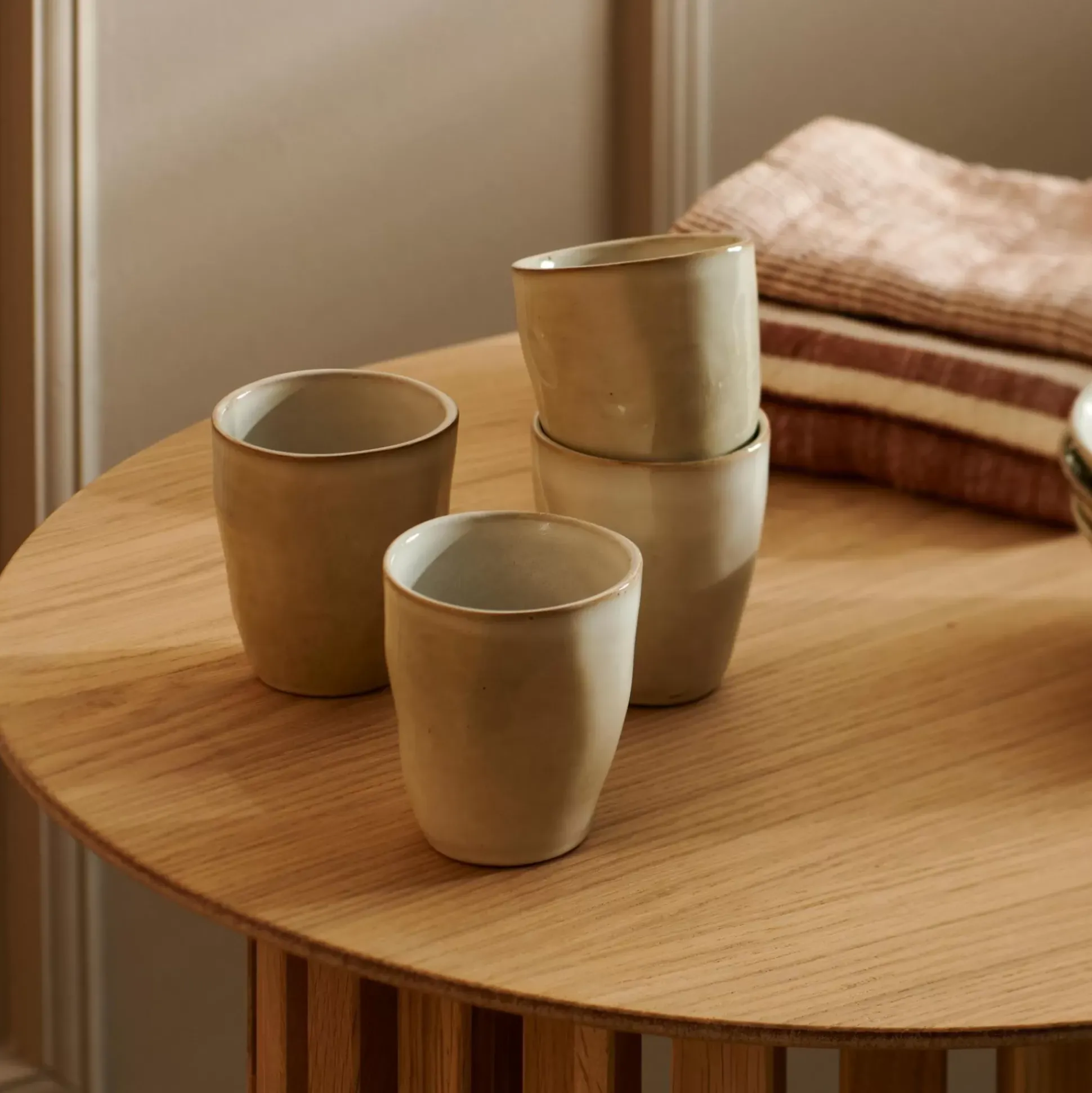 Earth Marl Taza Crema