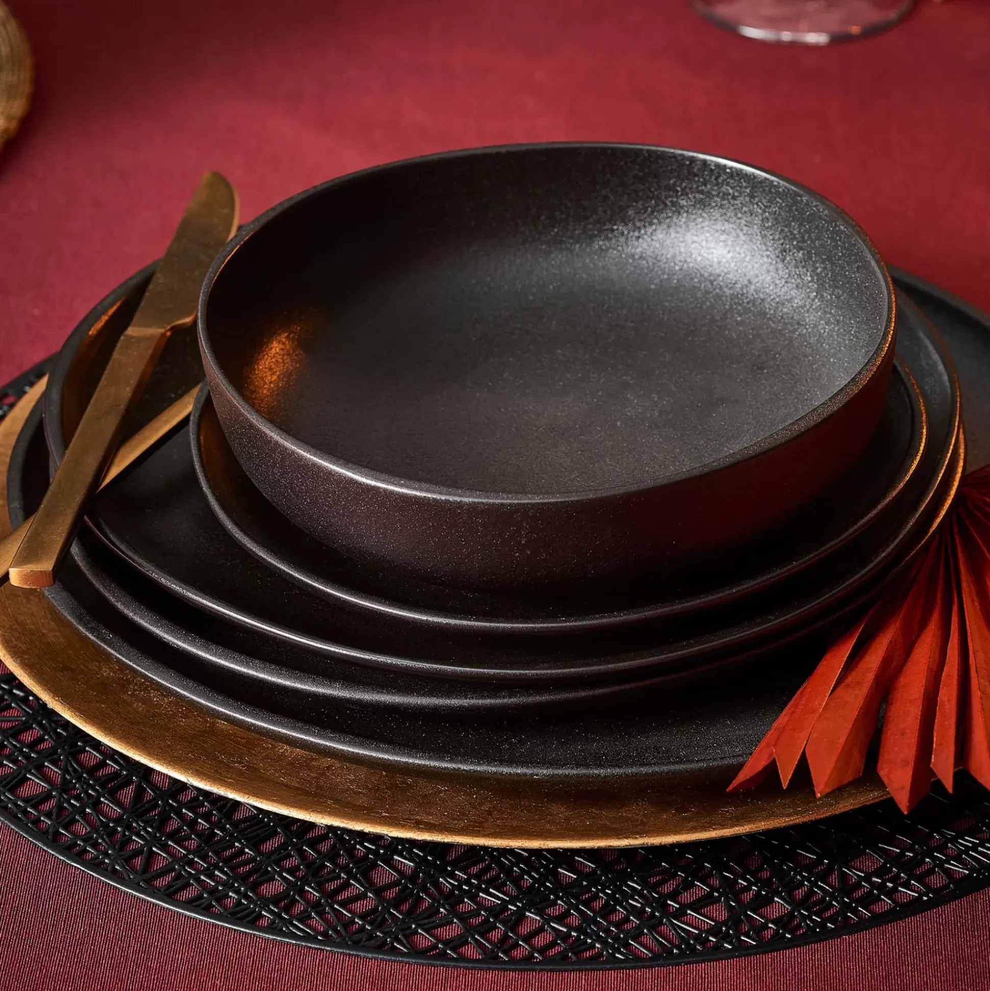 Magma Plato Negro