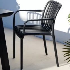 Nomi Silla Negro