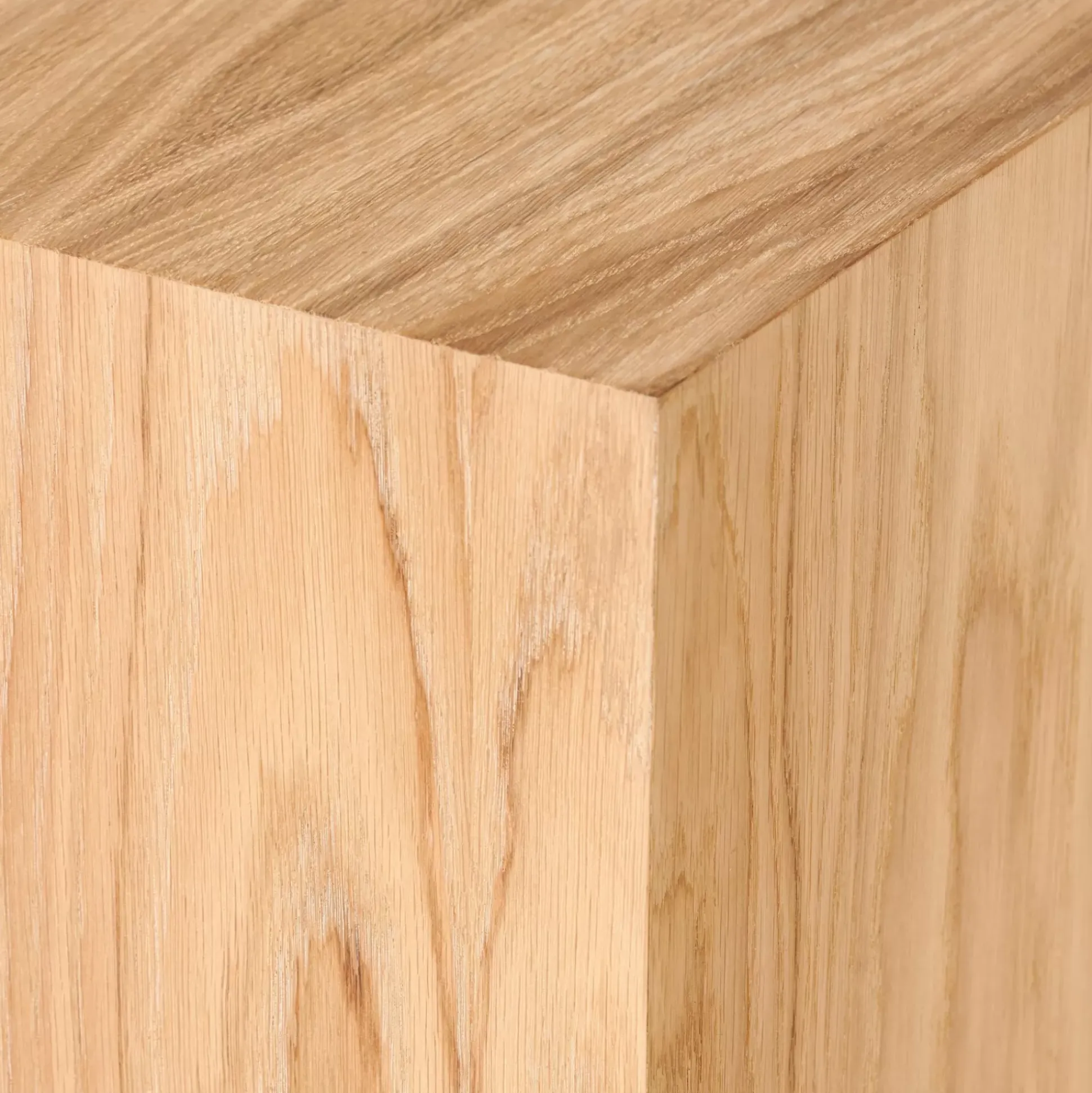 Oka Pedestal Natural