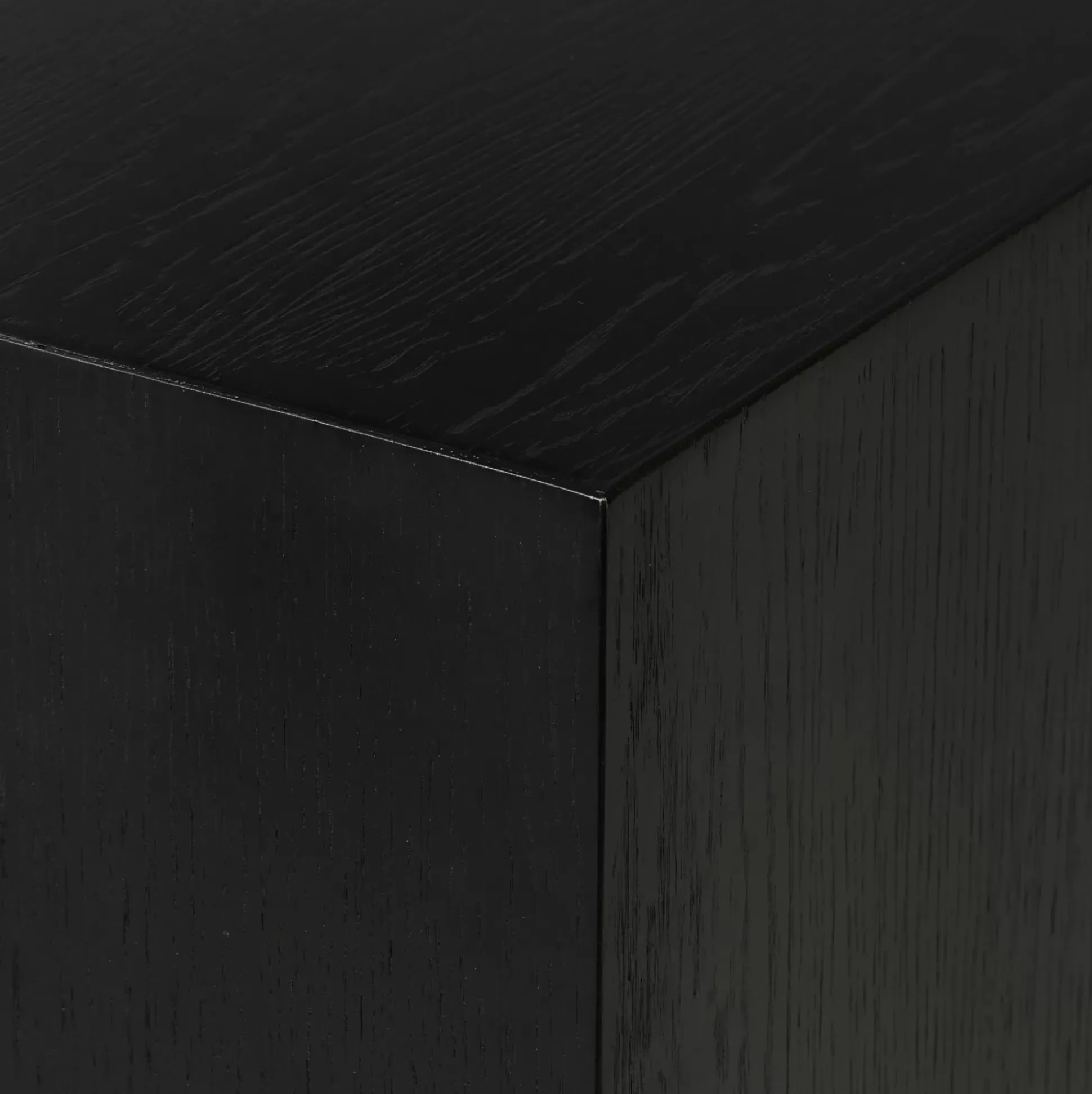 Oka Pedestal Negro
