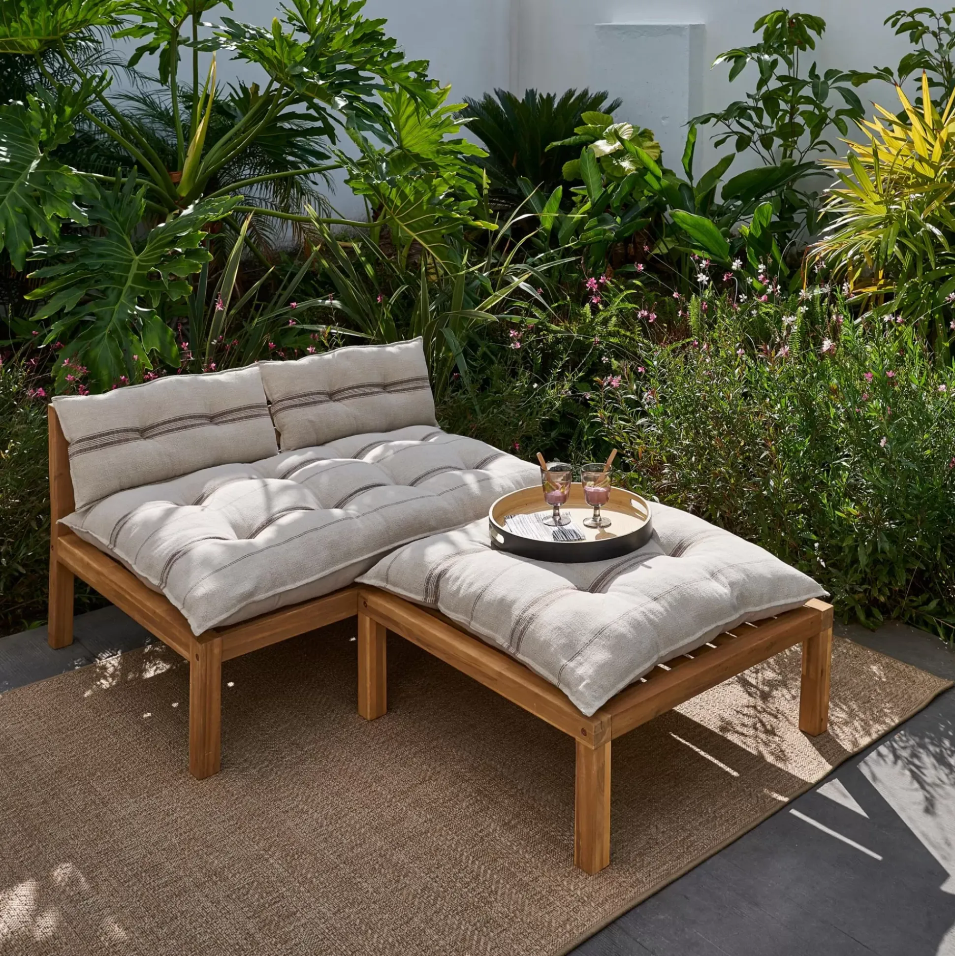 Paulette Mesa/Puf Lounge Natural